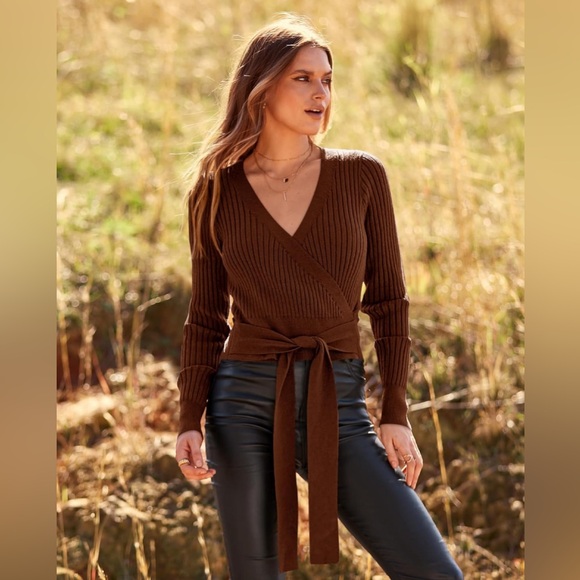 EUC BTFBM Women Wrap Deep V Neck Long Sleeve Cropped Pull Over Sweater - Picture 5 of 15